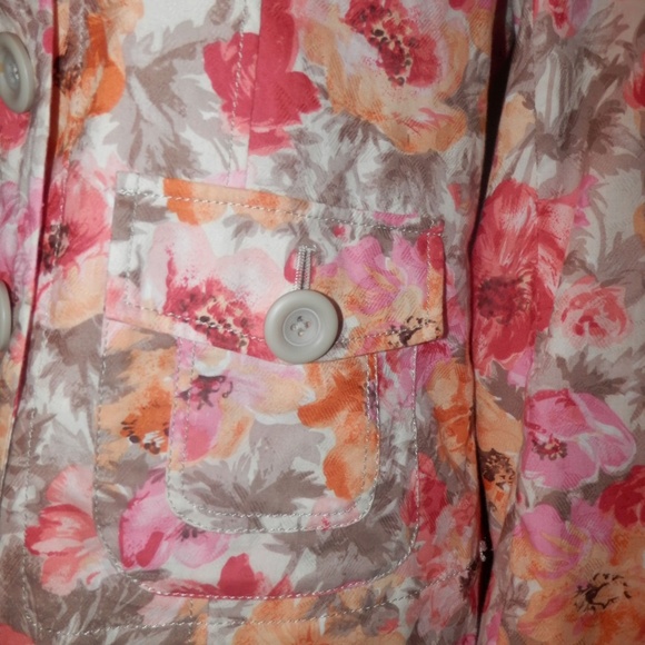 COLDWATER CREEK Jacket 6 Pink Gray Floral Buttons - Picture 2 of 5
